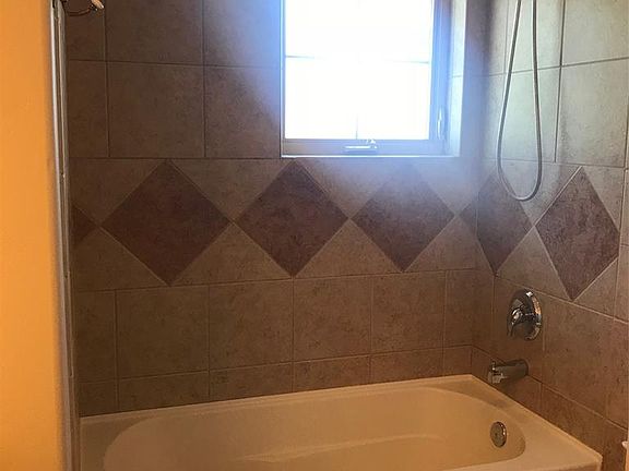 5th image of 2933 N 27th Ave APT 10