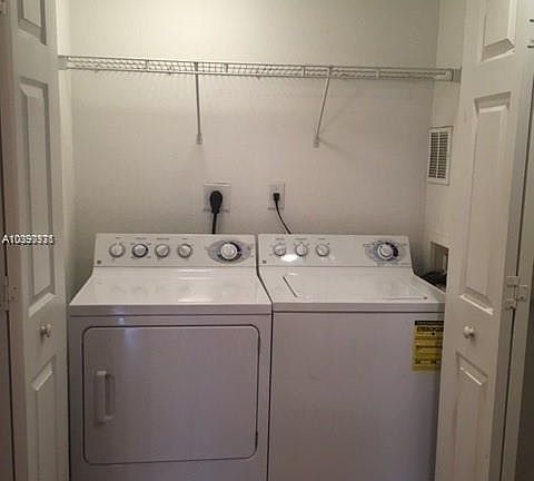 4th image of 10902 NW 83rd St