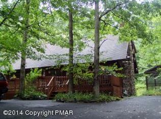 3198 Stony Run Ln, Cresco, PA 18326