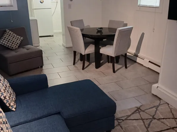 4 N Marion Ave, Ventnor, NJ 08406