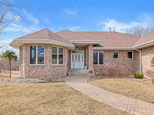 2997 Walter St, Saint Paul, MN 55109