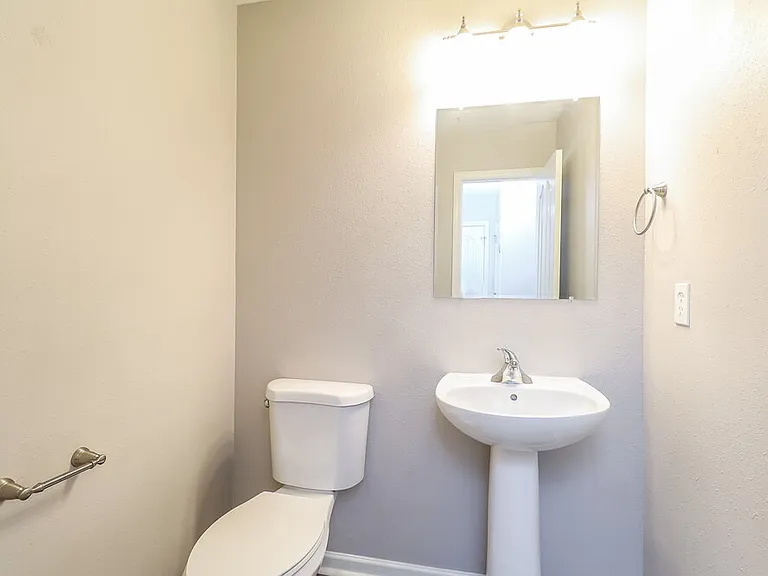 4419 Austin Dekota Dr — Photo 16