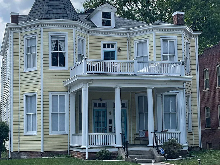 3501 Grove Ave — Photo 1