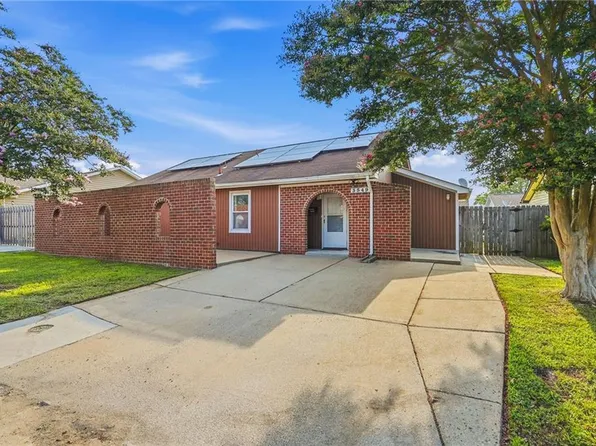 3549 Daffodil Cres, Virginia Beach, VA 23453
