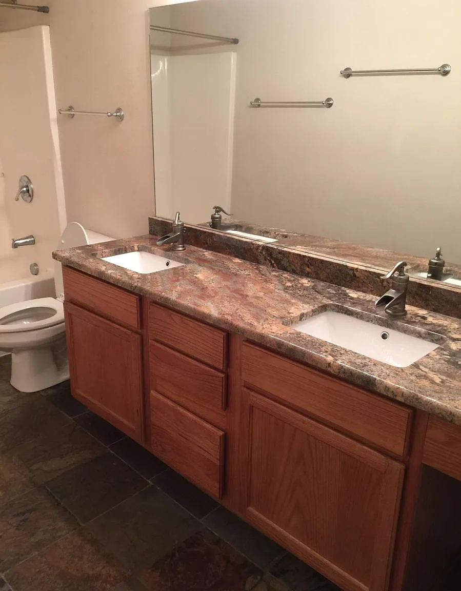 3 bed, 1300 sqft, $1,500 — Photo 4