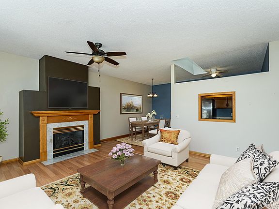 4th image of 1937 Cabernet Ln NW