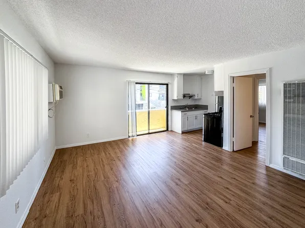 5229 Cartwright Ave, North Hollywood, CA 91601