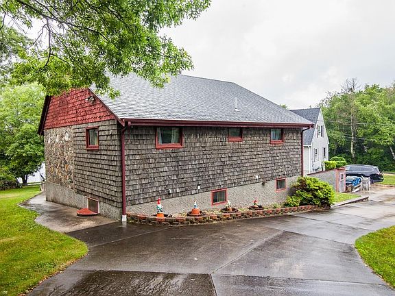 4th image of 33 Lakeview Blvd