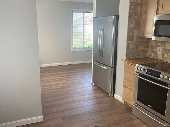 2nd image of 4138 E 154th St