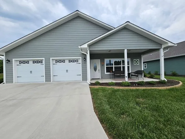 321 Riverwalk Cir, Hayesville, NC 28904
