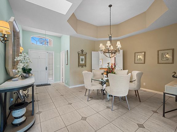4th image of 3878 N Longview Drive