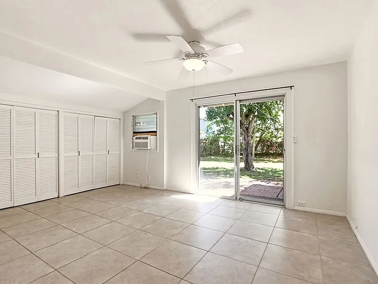 1032 Kainui Dr — Photo 6