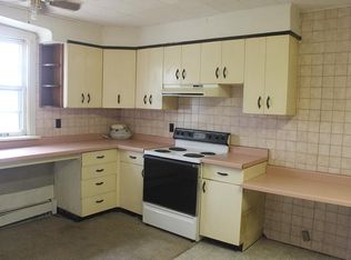 604 Thayer St #B, Rhinelander, WI 54501