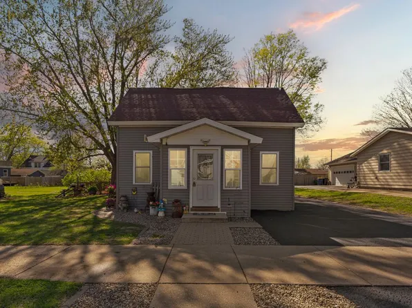 1114 1st Ave NW, Faribault, MN 55021