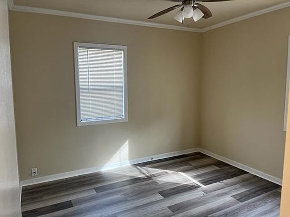 3rd image of 728 Mellus St #728