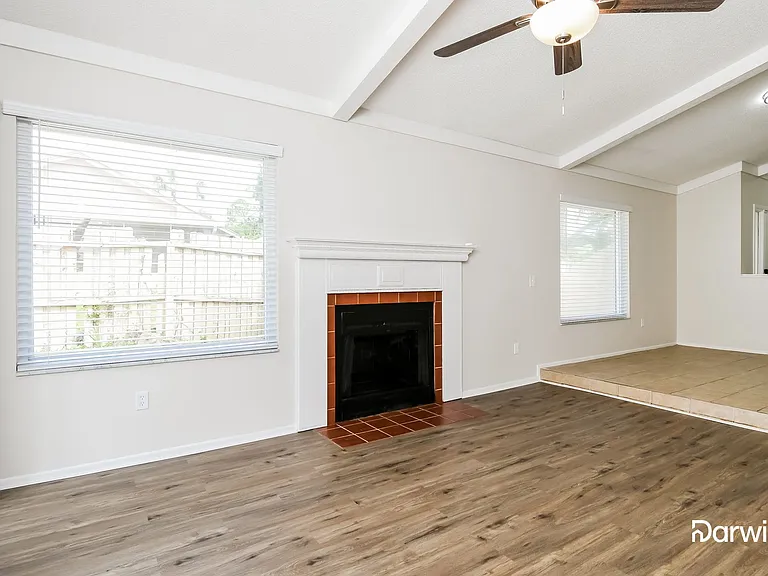 621 Torrey Oaks Ct — Photo 6