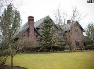 1845 Twin Oaks Dr, Girard, OH 44420