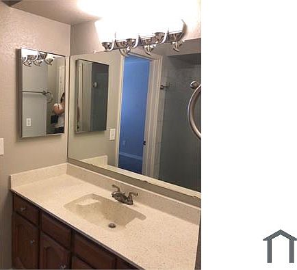 2nd image of 1402 E Guadalupe Rd Unit 257