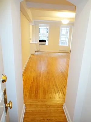 Rented by McDonagh Real Estate | media 14