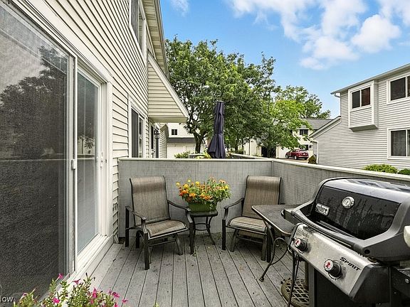 3rd image of 5461 Millwood Ln