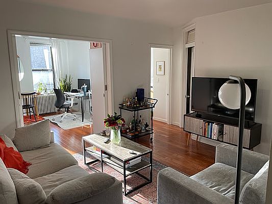 1st image of 56 Mulberry St APT 3