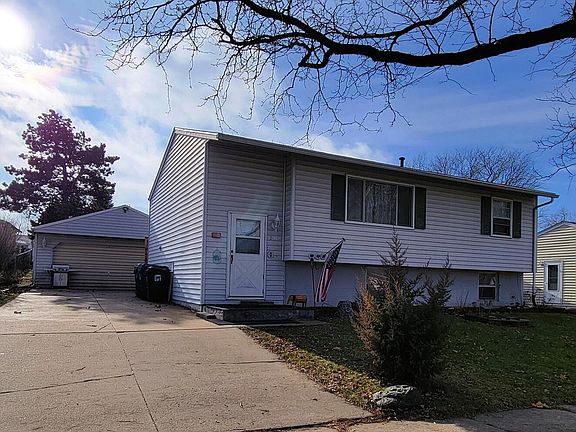 3rd image of 2219 W 55th St