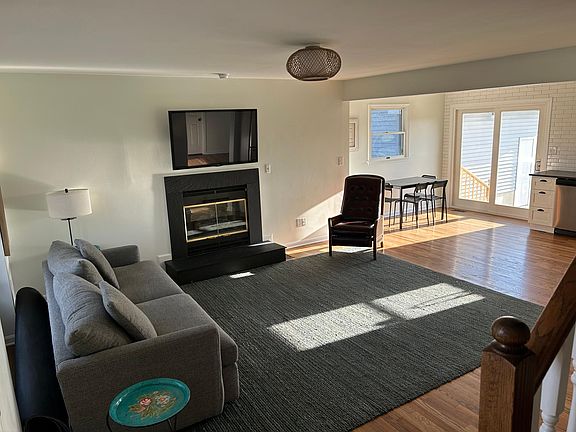 2nd image of 121 Harbinger Dr