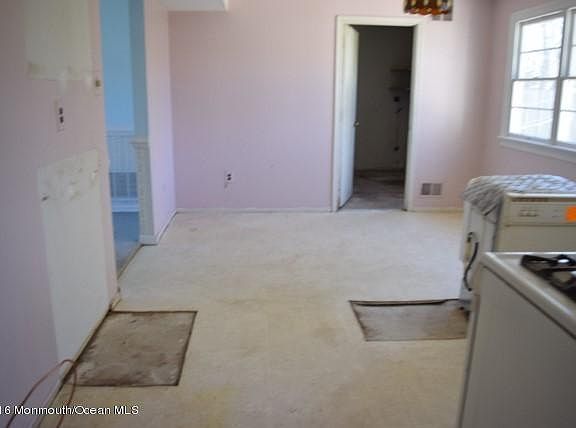 5th image of 1901 Merrimac Dr