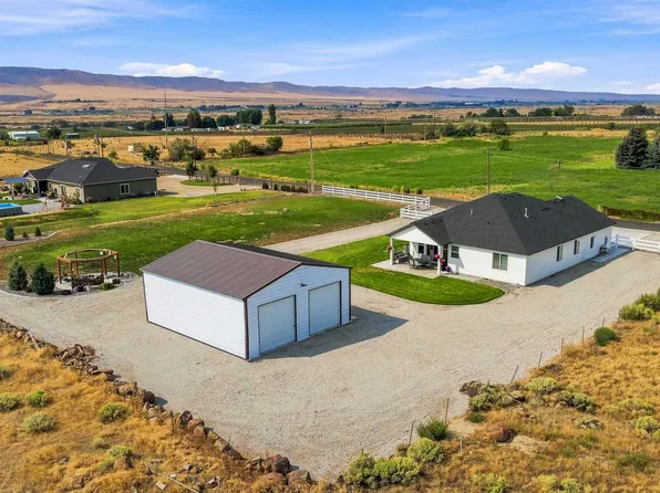 217 Lower County Line Rd, Prosser, WA 99350