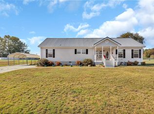 108 Chicoma Dr, Townville, SC 29689