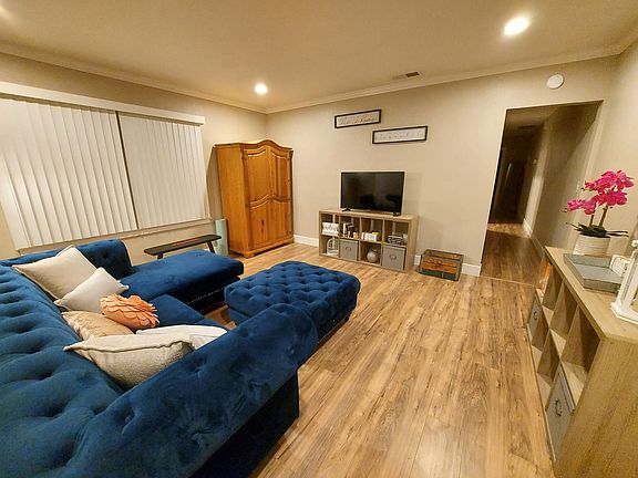 5th image of 2316 34th St