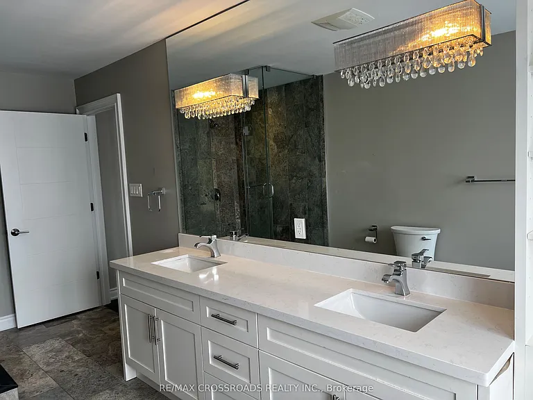 602 Lake Dr S — Photo 10