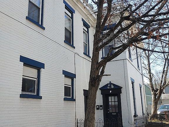 3rd image of 1515 Holman Ave