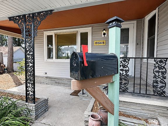 4th image of 645 June St
