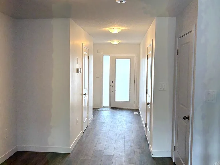 7 Oak St — Photo 4