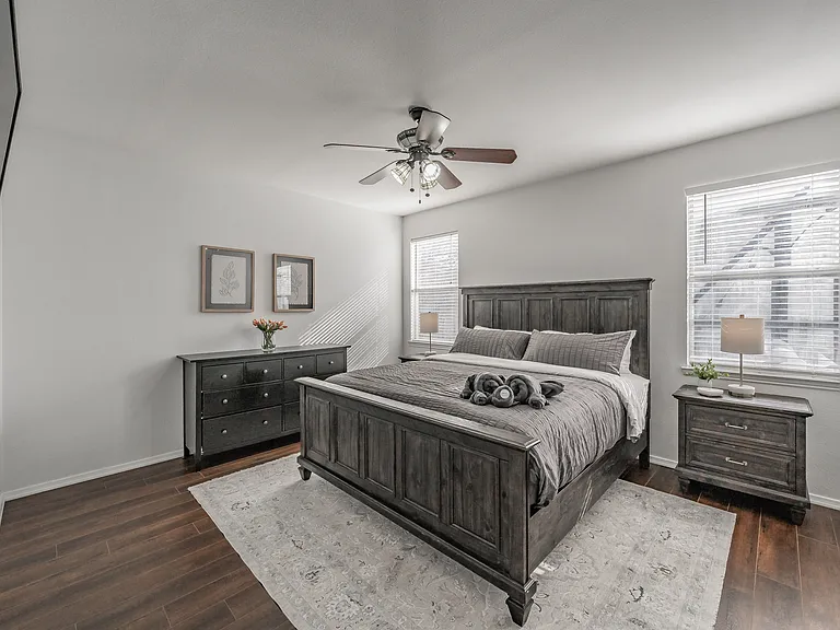 2304 Hickory Ct — Photo 44