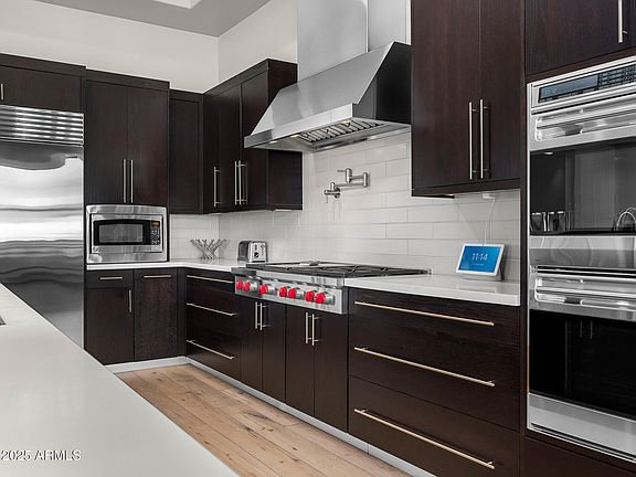 5th image of 3246 E SAN MIGUEL Place