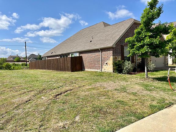 5th image of 2404 Long Meadow Way