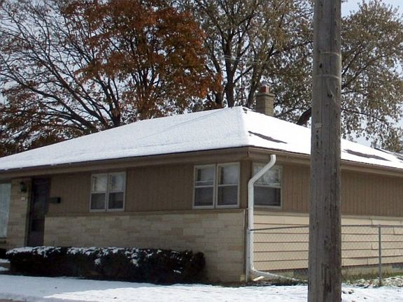 2nd image of 8329 W Courtland Ave