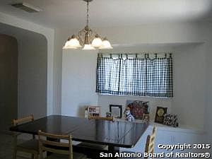 4th image of 5726 Lovett Oaks