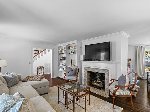 4th image of 306 N Englewood Ave