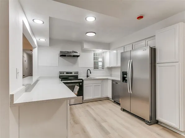 3701 Veterans Ln, Del City, OK 73115