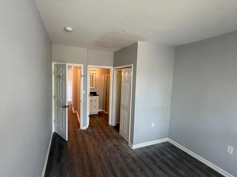 102 Ridgway St #1 — Photo 8