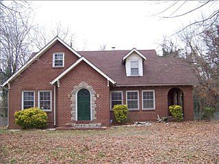 1st image of 964 Cumberland Dr