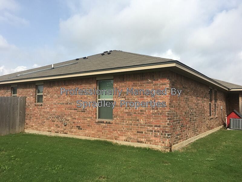 2nd image of 1549 Brady Way