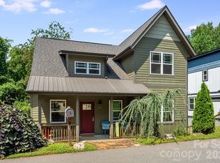 35 Emmett Ln, Asheville, NC 28806