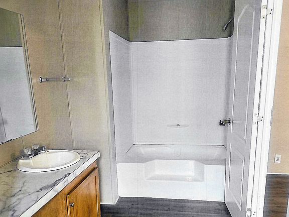3rd image of 3050 S Lynhurst Dr #84ea55d9b