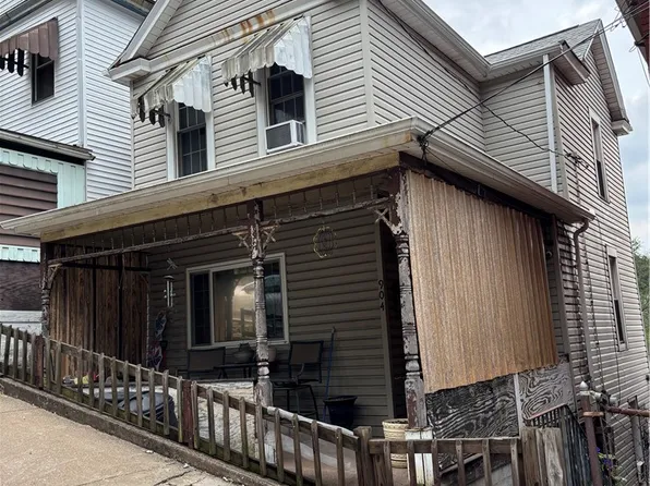 904 Coalmont St, Braddock, PA 15104