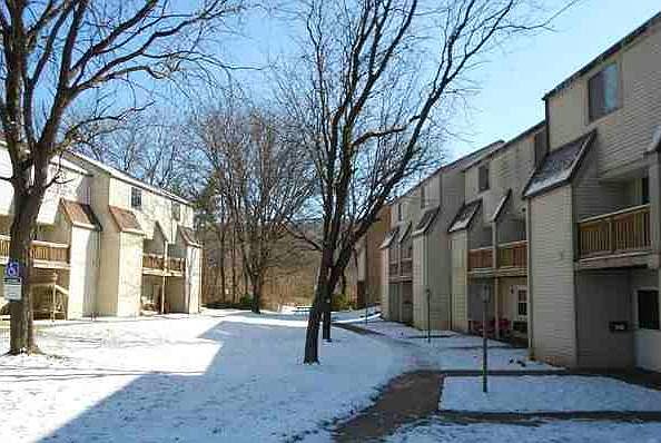 2nd image of 1020 Broadway St APT C22