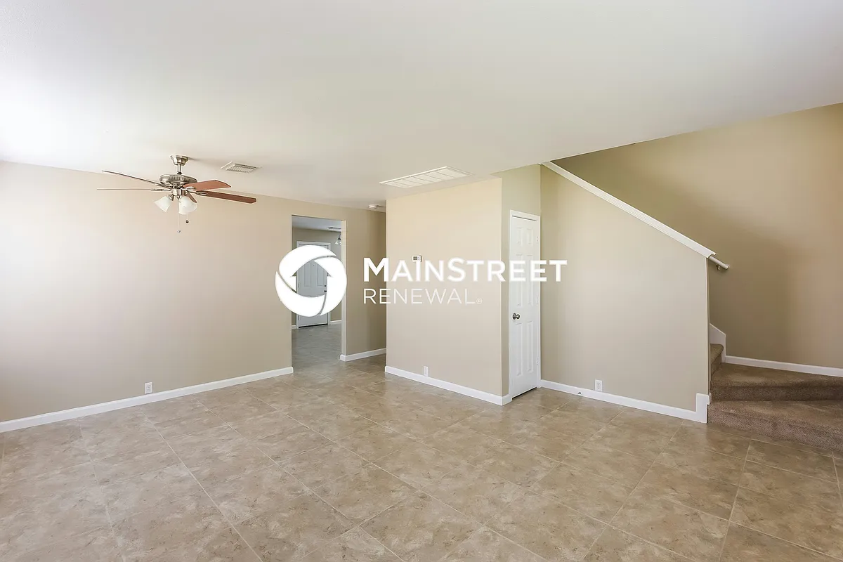 Living Room - 8130 Rosespur Park